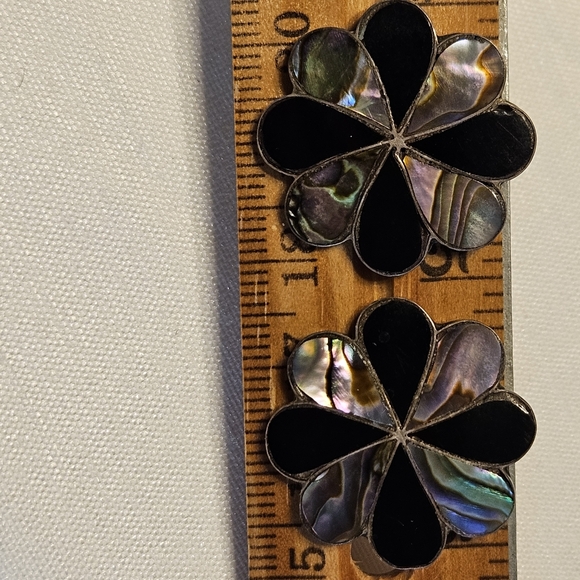 Vintage Alpaca Sterling Silver Onyx Abalone Shell Pinwheel Brooch and Earrings - Picture 10 of 12